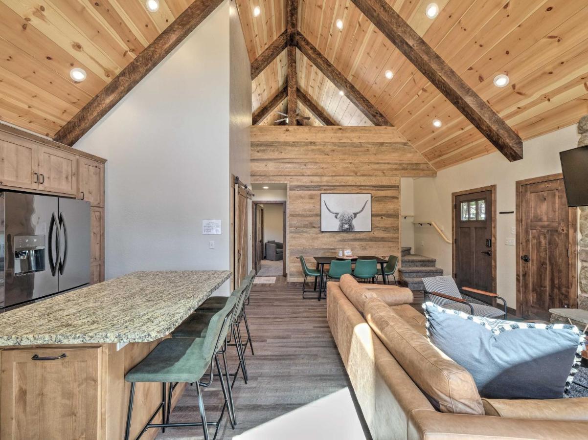 Luxury Retreat Custom Mi-Wuk Village Cabin! Exterior photo