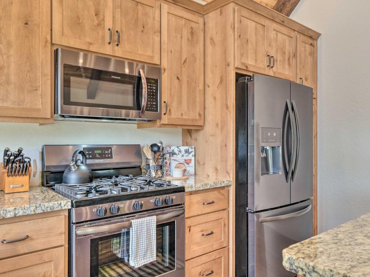 Luxury Retreat Custom Mi-Wuk Village Cabin! Exterior photo